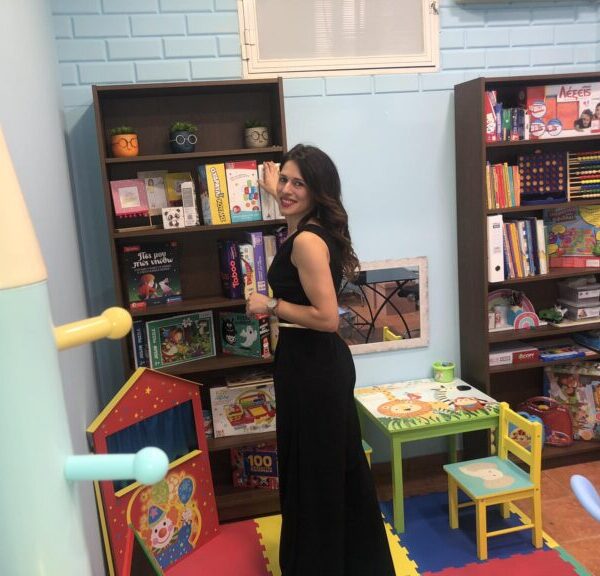 Φίλη Κωνσταντίνα